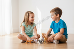 Animal World Safari Figures Carry Case Set Wholesale