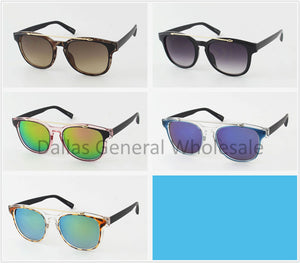 Unisex Classic Style Sunglasses Wholesale