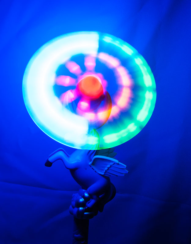 https://www.dallasgeneralwholesale.com/cdn/shop/products/CHEAP-BULK-WHOLESALE-BATTERY-OPERATED-NOVELTY-TOYS-FLASHING-LED-LIGHT-UP-GLOW-IN-DARK-UNICORN-SPINNING-WIND-MILL-WANDS-WITH-MUSIC-2.jpg?v=1588309536