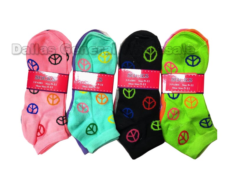 Ladies Casual Peace Sign Ankle Socks