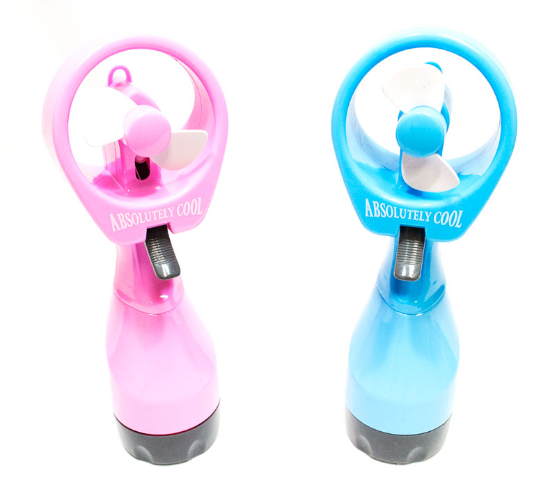SUMMER-PORTABLE-WATER-SPRAY-FAN-WHOLESALE-1_1200x1200.jpg?v=1588308124